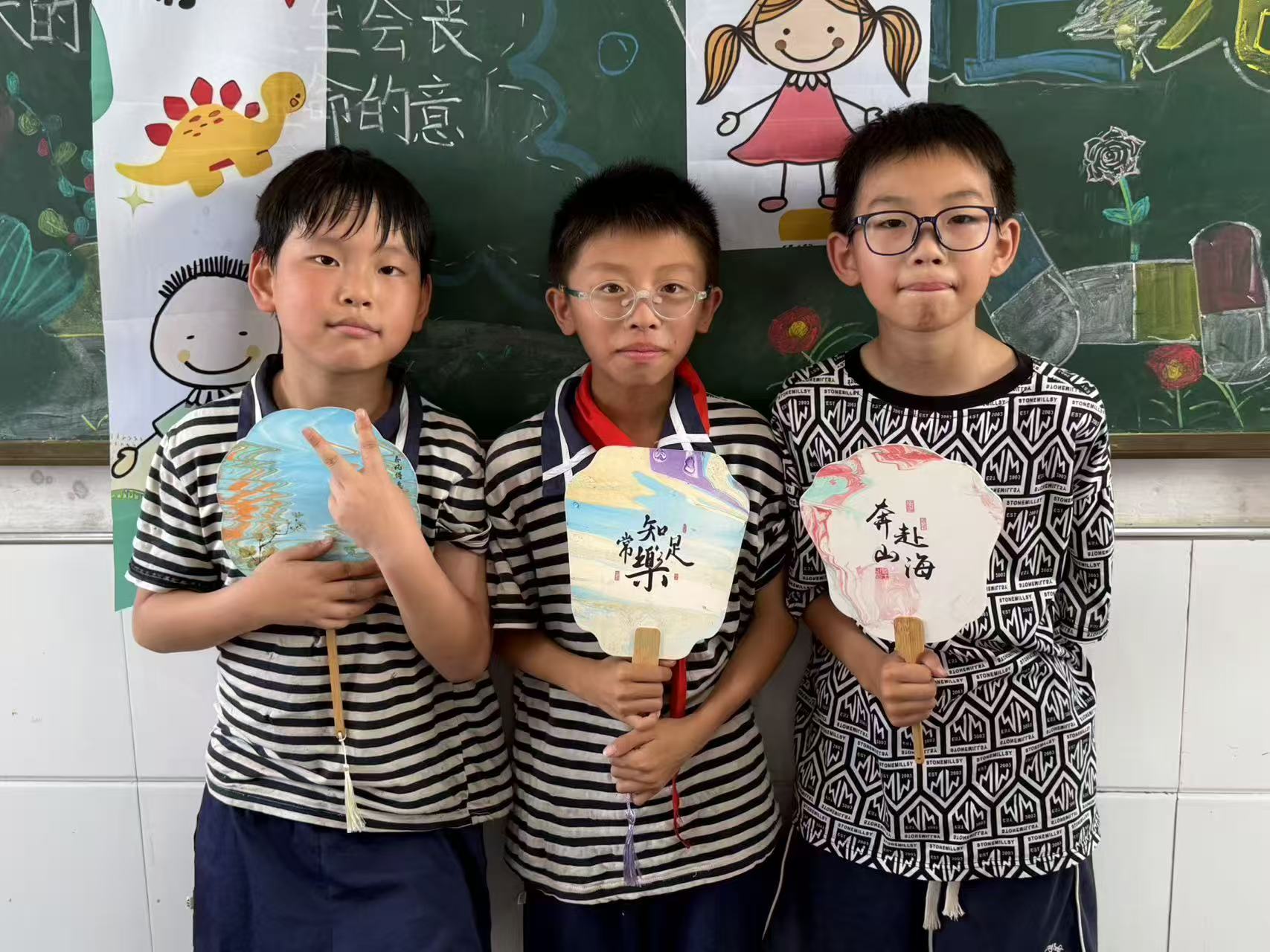 土桥小学：巧手绘漆扇 非遗润童心