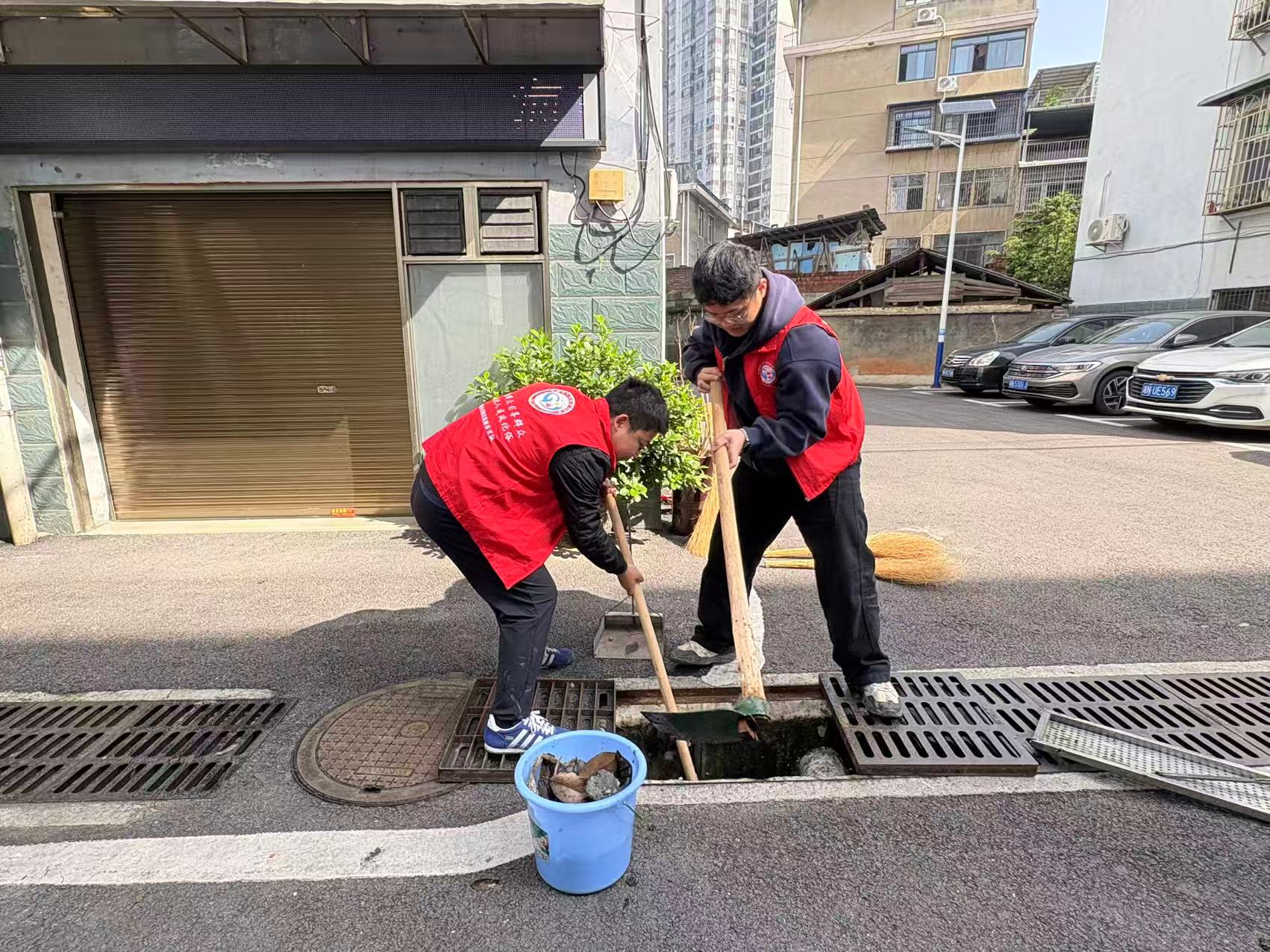 县水利局：责任区“翻盆倒罐” 清积水除隐患