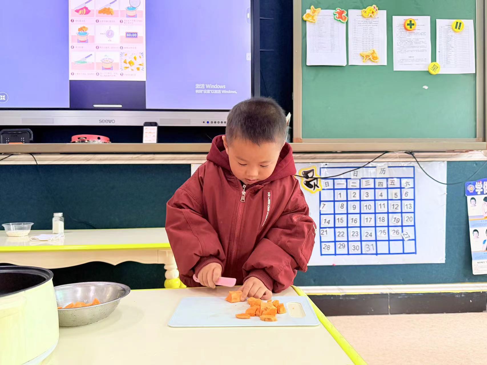 靖州三幼：大雪知时节 童趣探冬韵
