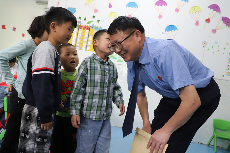 多彩“六一”丨汨罗检察：法治护航 相伴成长