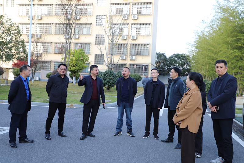 汨罗市政协主席仇正勇率队到市检察院视察调研