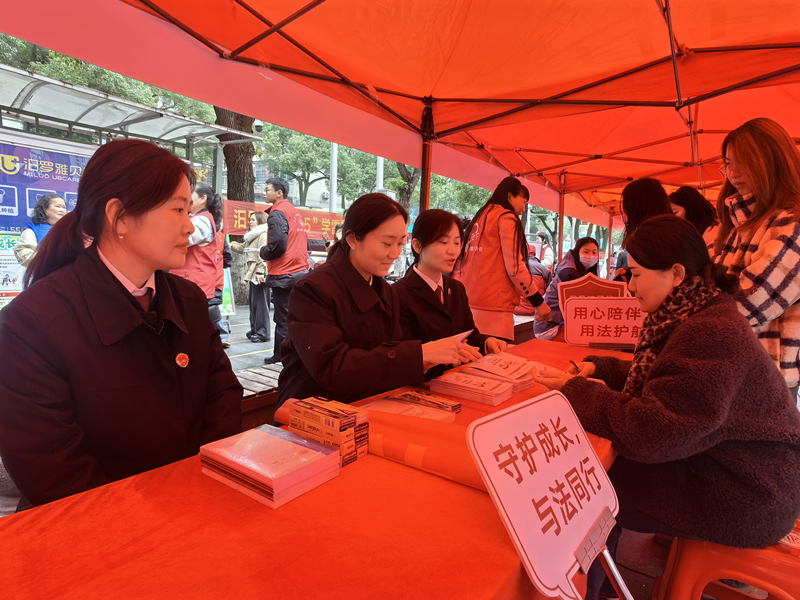 汨罗市检察院：“未”爱普法迎“三五”，法治力量护青春