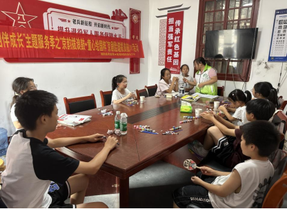 南湖洲镇：“京韵拨浪鼓”点亮童心
