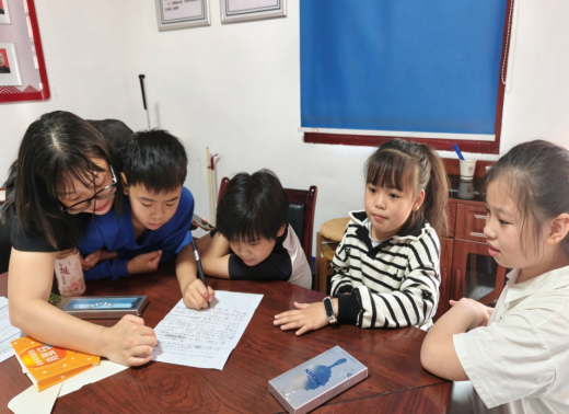 南湖洲镇：书香润童心 阅读伴成长