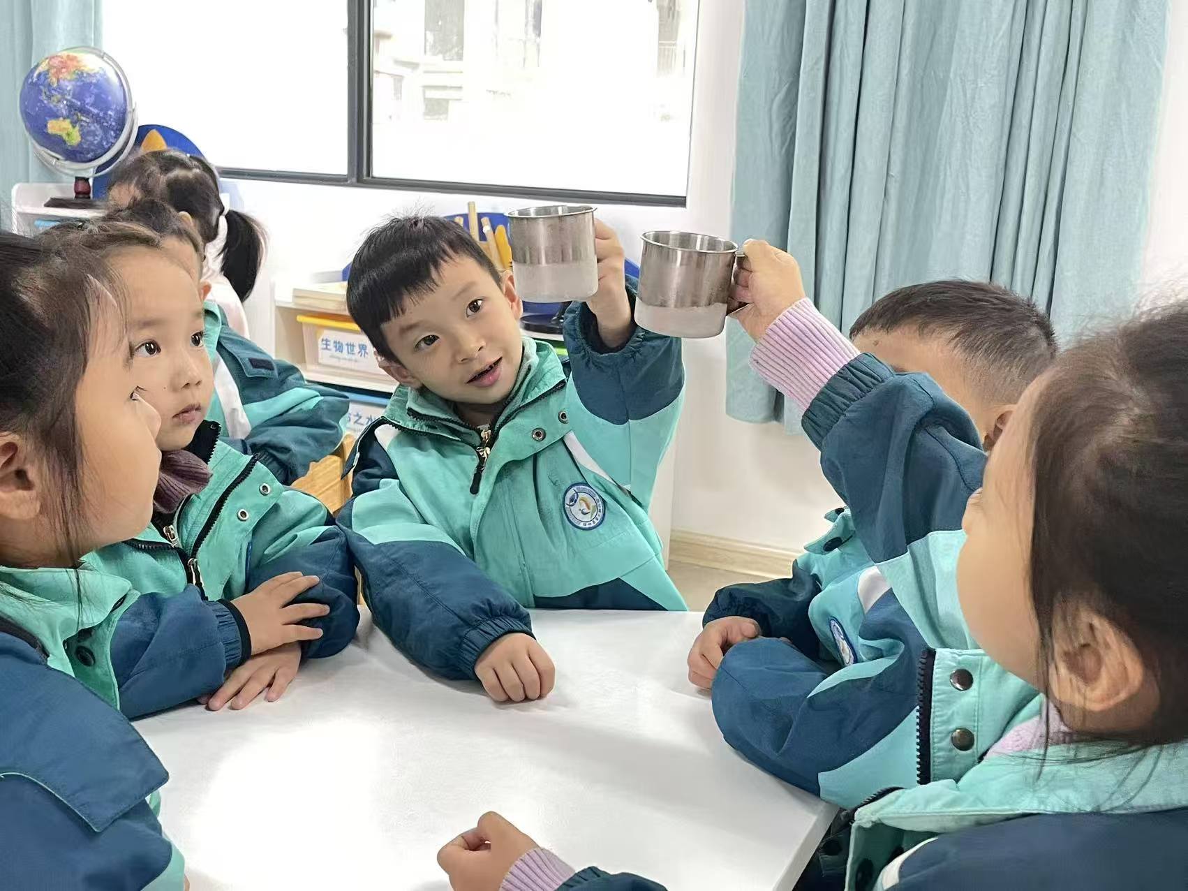 靖州二幼：霜降日里 幼儿解锁“霜”之奥秘