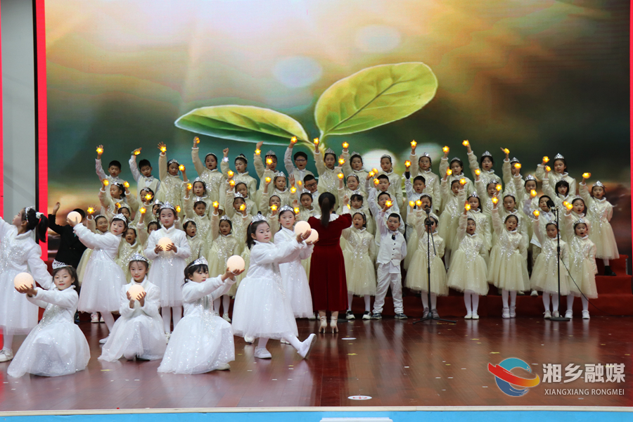 [教育局]起凤学校举行迎新合唱比赛