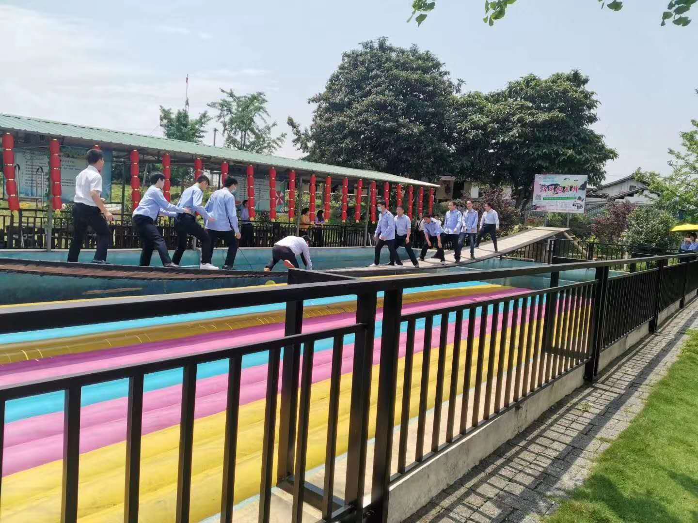 江永县生态家庭农场“开门游客”