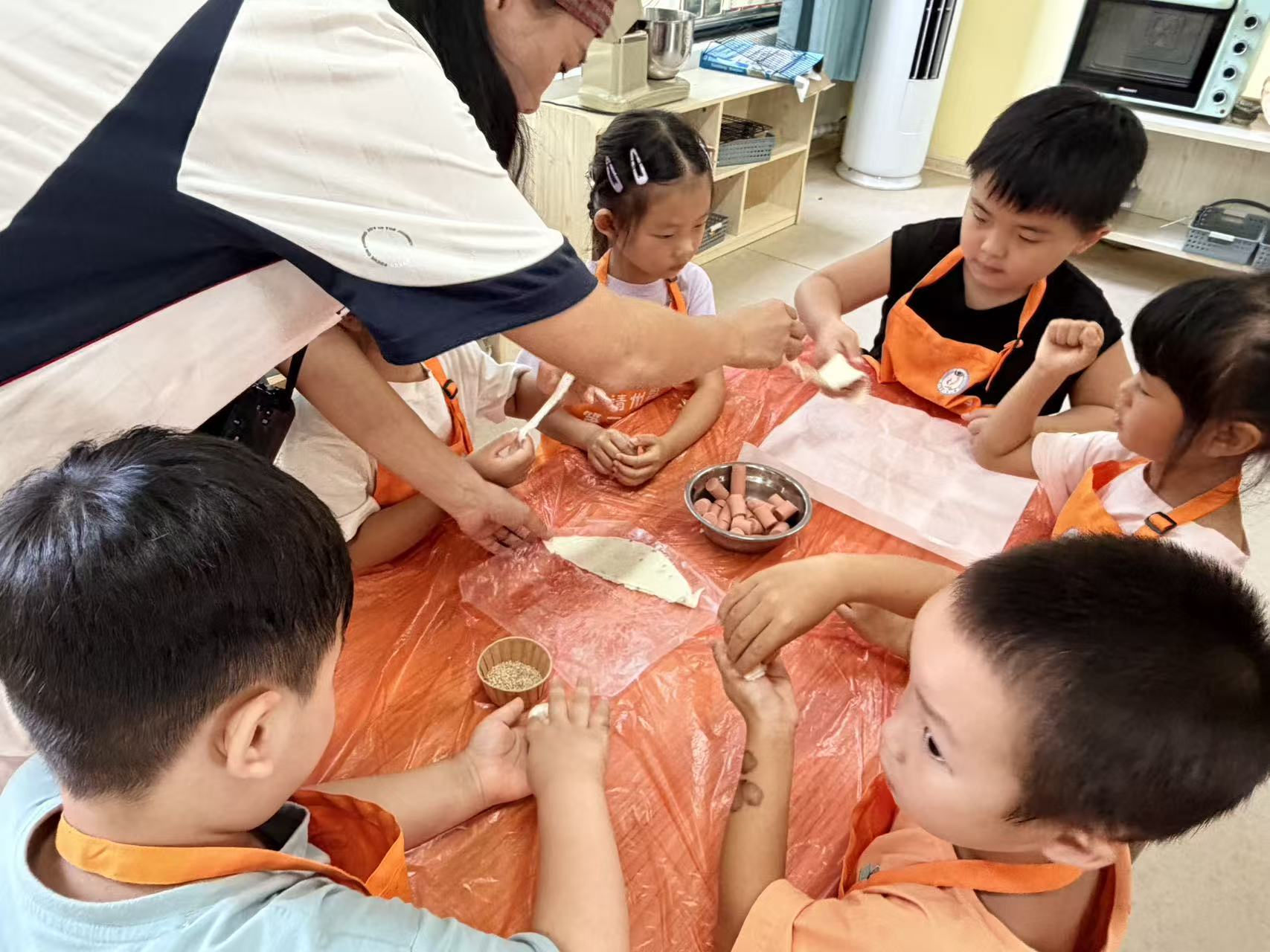 县二幼：开展烘焙“食”光 携手同行活动