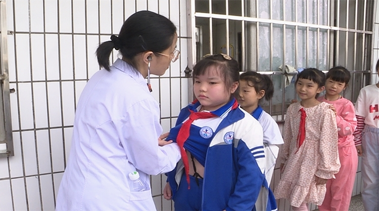 邵东8万多名儿童接受先心病免费筛查