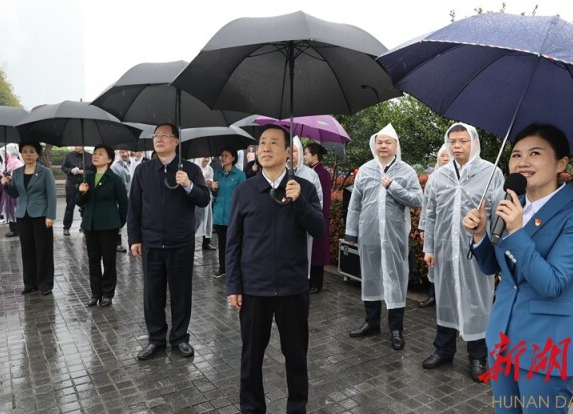 省委理论学习中心组开展党史学习教育第一次专题学习 许达哲讲主题党课