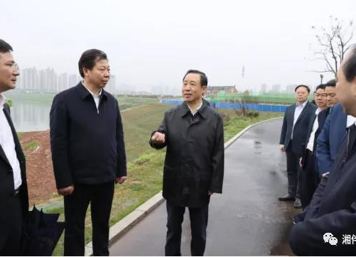 对于环保问题，湖南从来都是动真碰硬、一抓到底