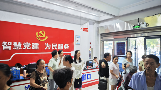 武陵区：便民服务进社区 社保卡办理零距离