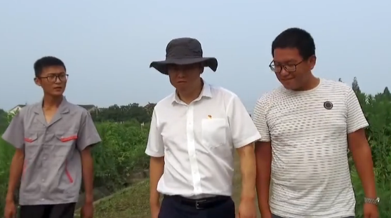 《加油！脱贫攻坚》第三十集《脱贫路上的“善港号”》