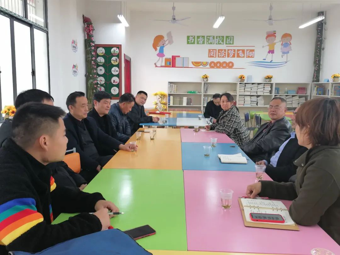 城乡学校合作 共建网联平台
