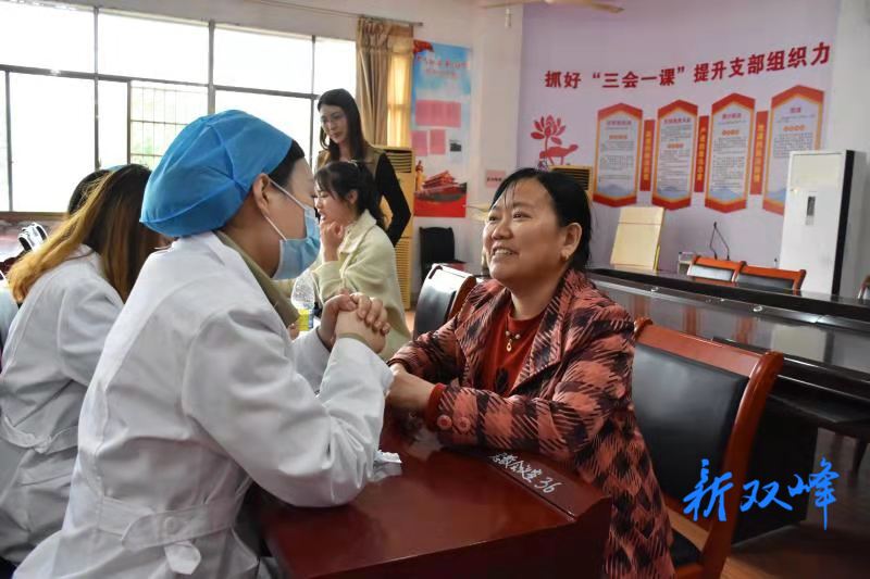 【我为群众办实事】县职业中专学校开展关爱师生口腔活动