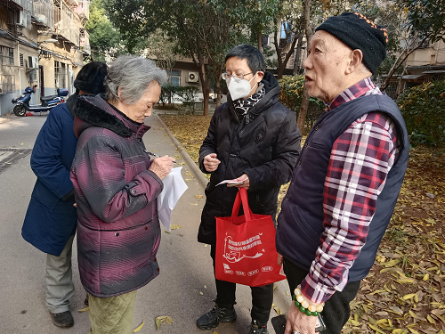 鲁班殿社区：化粪池外溢居民愁，扁平化治理解民忧