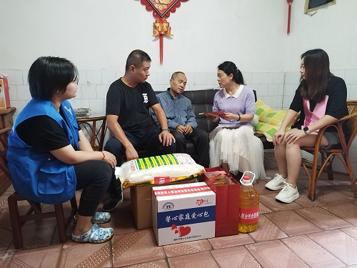 窑湾街道退役军人服务站：“八一”送温暖送关怀