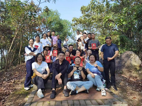 窑湾街道：2023年“禁毒杯”登山比赛