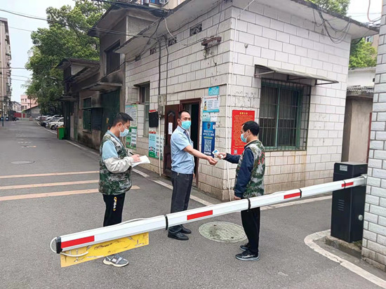 永葆軍人本色  東坪街道退伍軍人沖鋒在抗疫一線