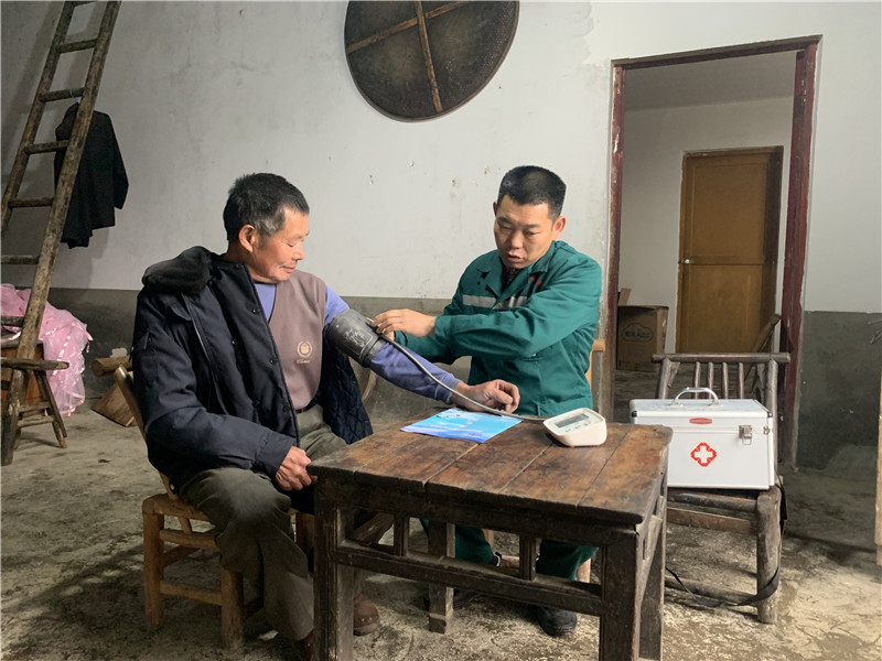 岳阳县彭泽龙：在村民间播撒“健康”的种子