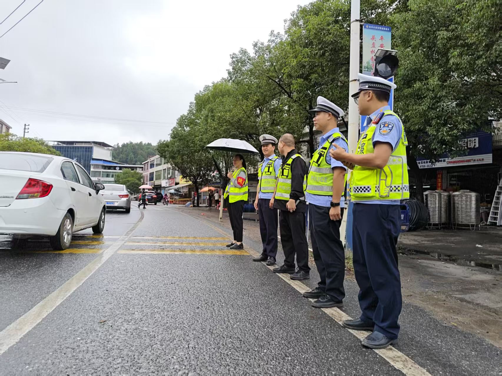 国庆我在岗|永兴县金龟镇：全力做好道路劝导、巡逻值守与安全保畅工作