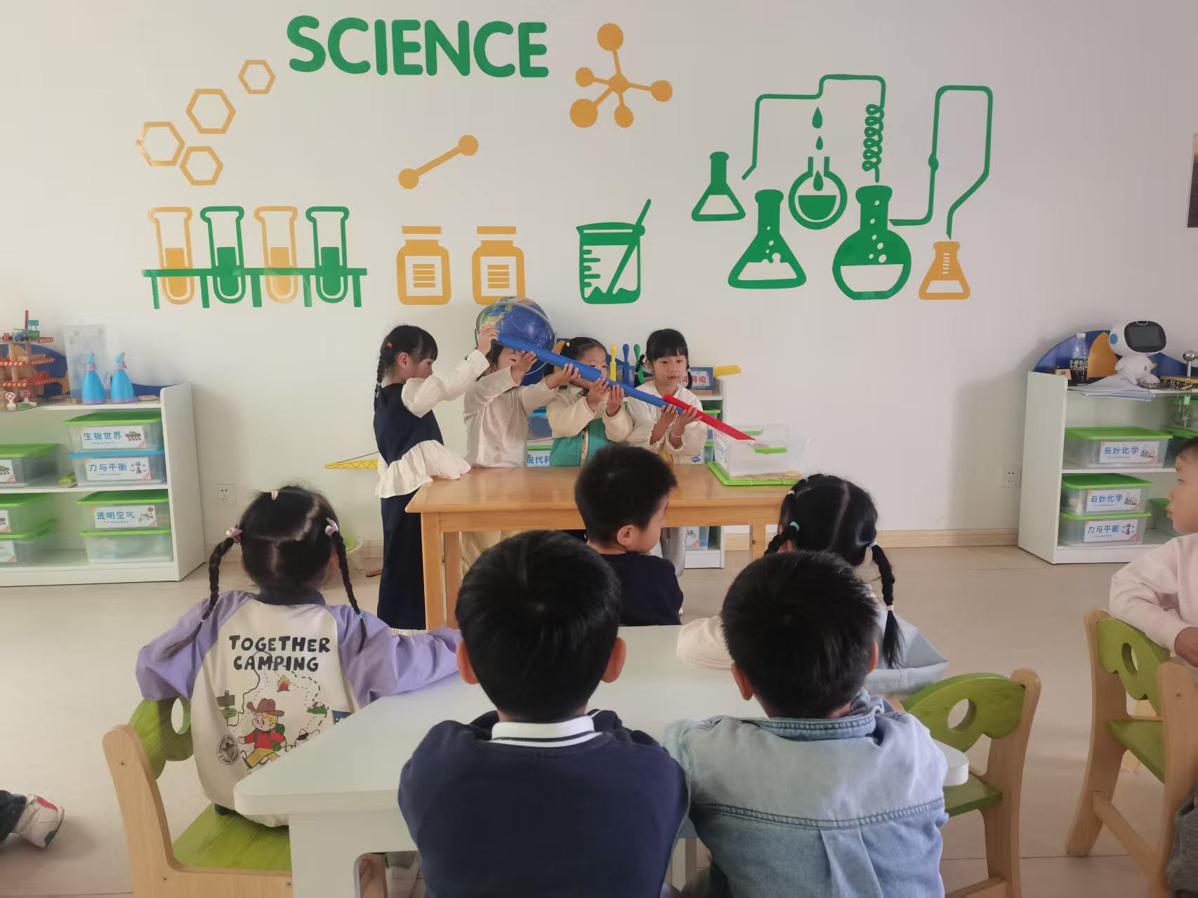 靖州二幼：趣味科学小实验 快乐合作促成长