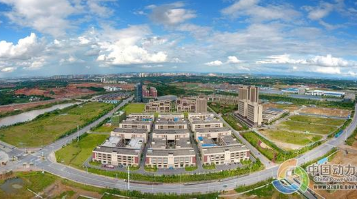 来了，新闻早班车！