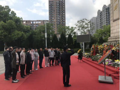 区社保支部：学史明理缅怀先烈 传承薪火服务民生