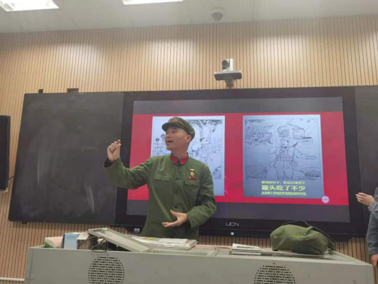 泰山路街道云里社区：抗战老兵刘泽湘 用手绘连环画讲述军营生活