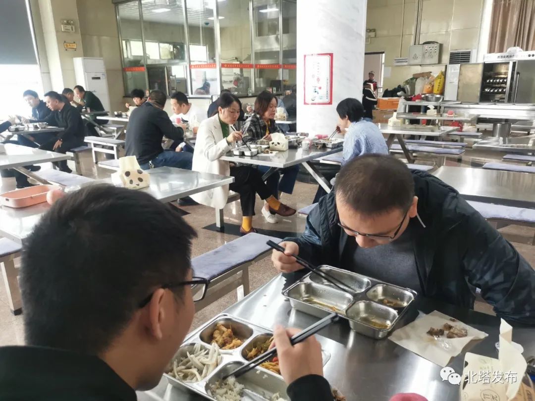 且行且节俭 “光盘”暖人心