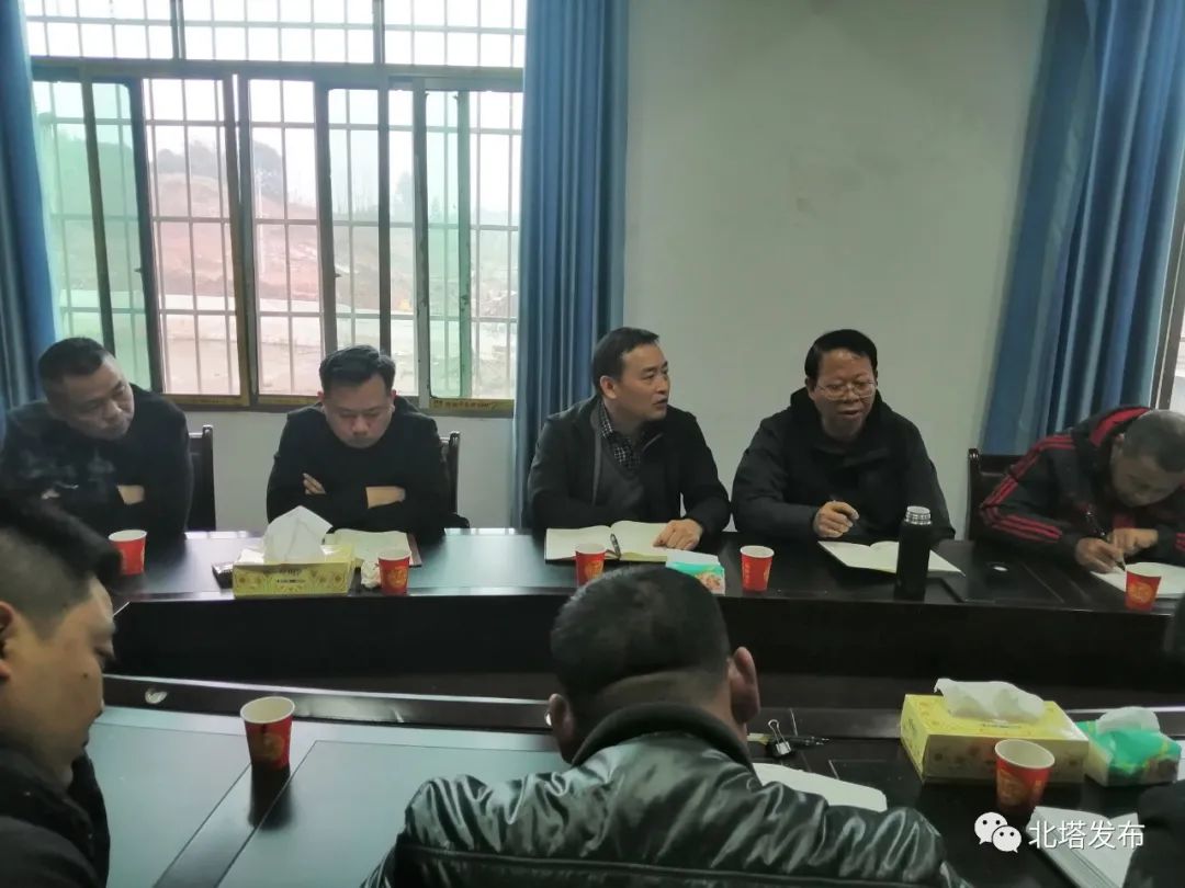 【中国的脱贫智慧】开展脱贫攻坚调研 为民解难题、办实事