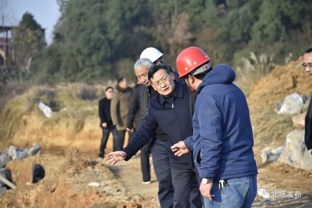 民意为镜察不足 集思广益谋发展——刘贻银住村调研二三事
