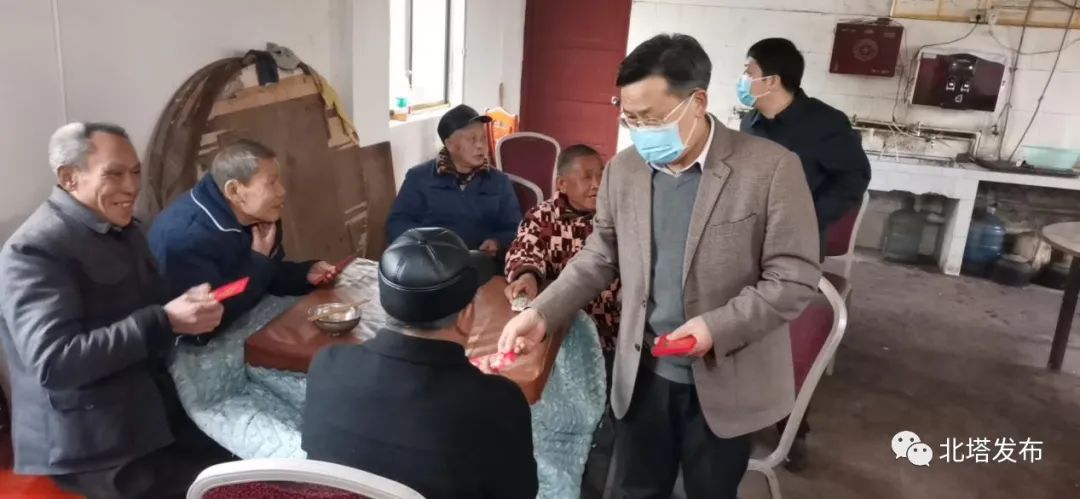 走访慰问敬老院 真情温暖老人心