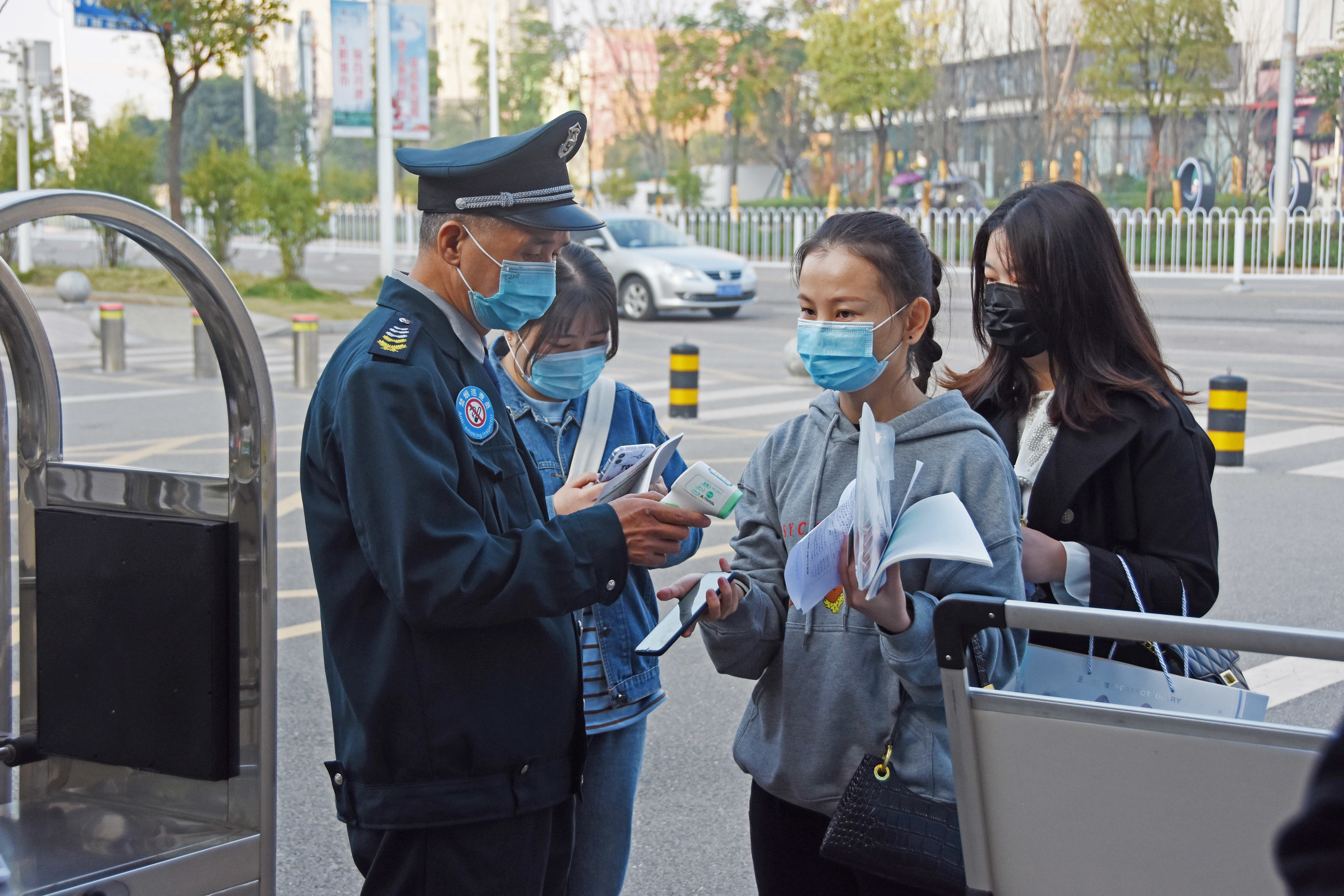 岳塘區(qū)2020年公開招聘幼兒園教師筆試舉行