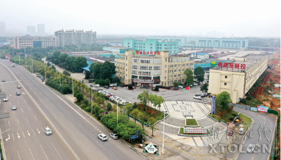 【湘潭日?qǐng)?bào)】岳塘區(qū)助力民營(yíng)經(jīng)濟(jì)發(fā)展綜述