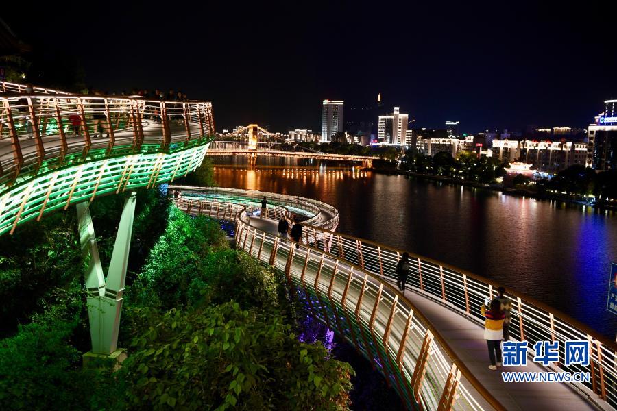 福建沙县：如画夜景激活夜经济