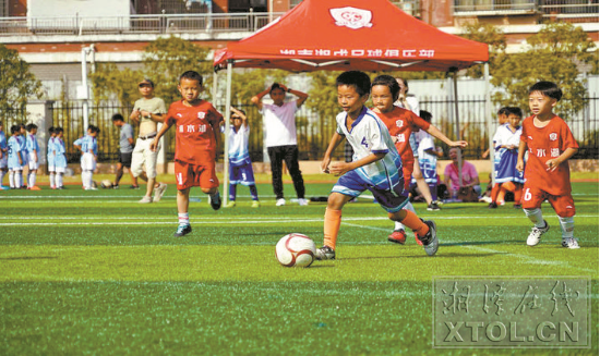 【湘潭日?qǐng)?bào)】岳塘區(qū)成功創(chuàng)建全國青少年校園足球試點(diǎn)縣（區(qū)）紀(jì)實(shí)