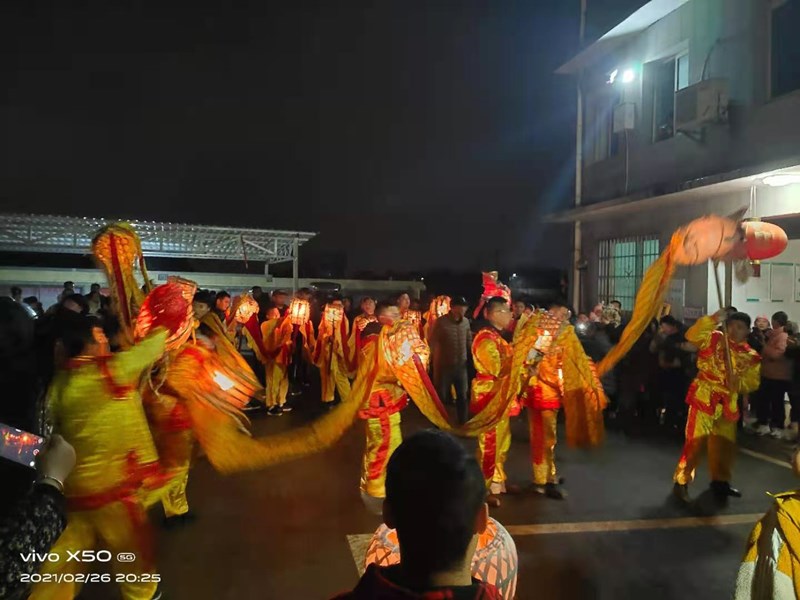 荷塘街道：元宵佳節(jié)至 火龍舞起來(lái)