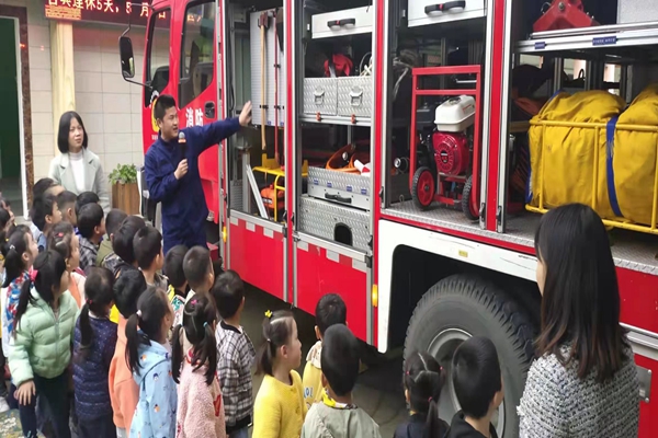 书院路消防救援站深入华龙幼儿园开展消防安全培训