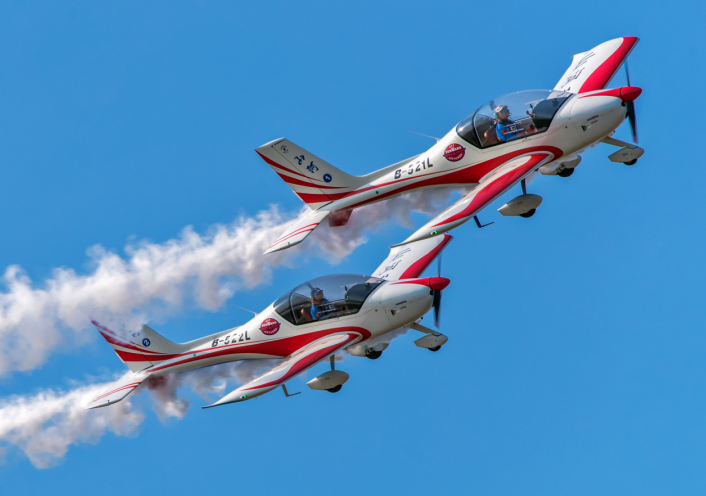 山河科技sa60l飞机翱翔蓝天.