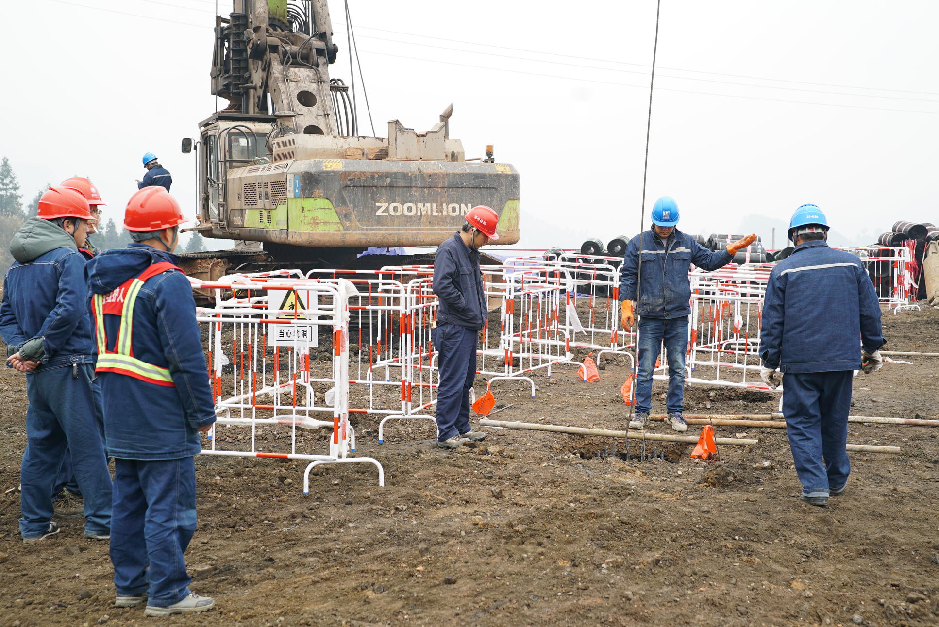 重点项目建设：  张吉怀高铁配电设施古丈220千伏输变电项目全力推进
