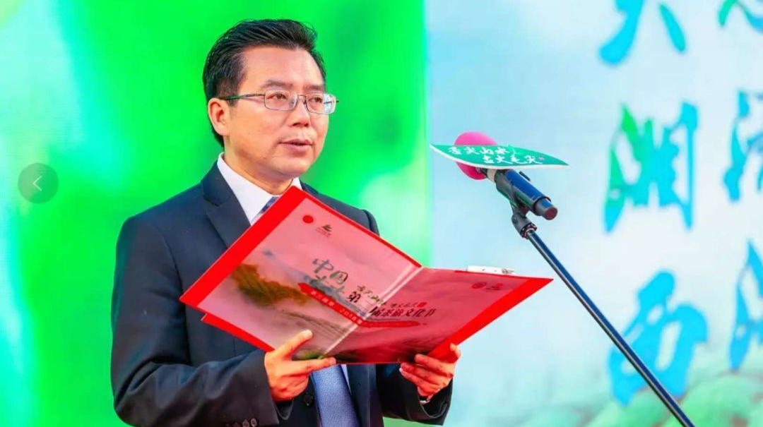 邓晓东同志任中共古丈县委书记