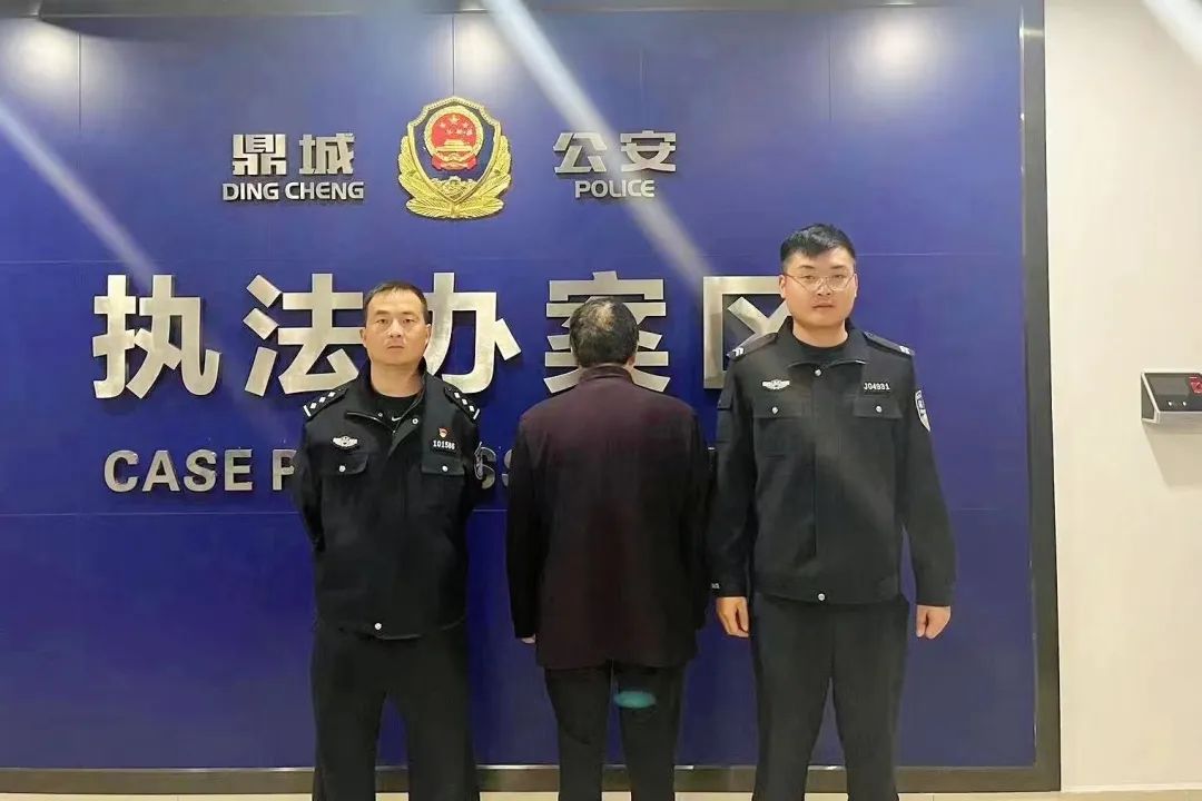 【优化营商环境】公交车上的扒手，被抓了！