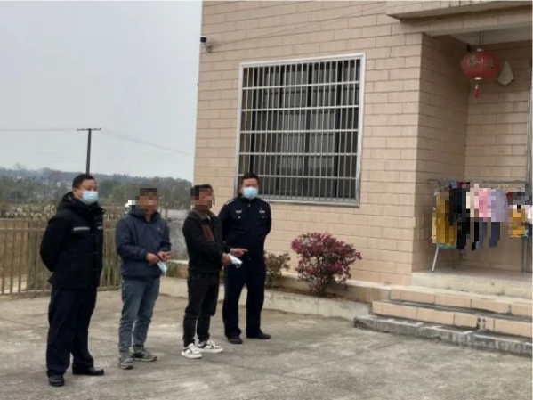 鼎城两男子大白天入室盗窃，结果被抓获