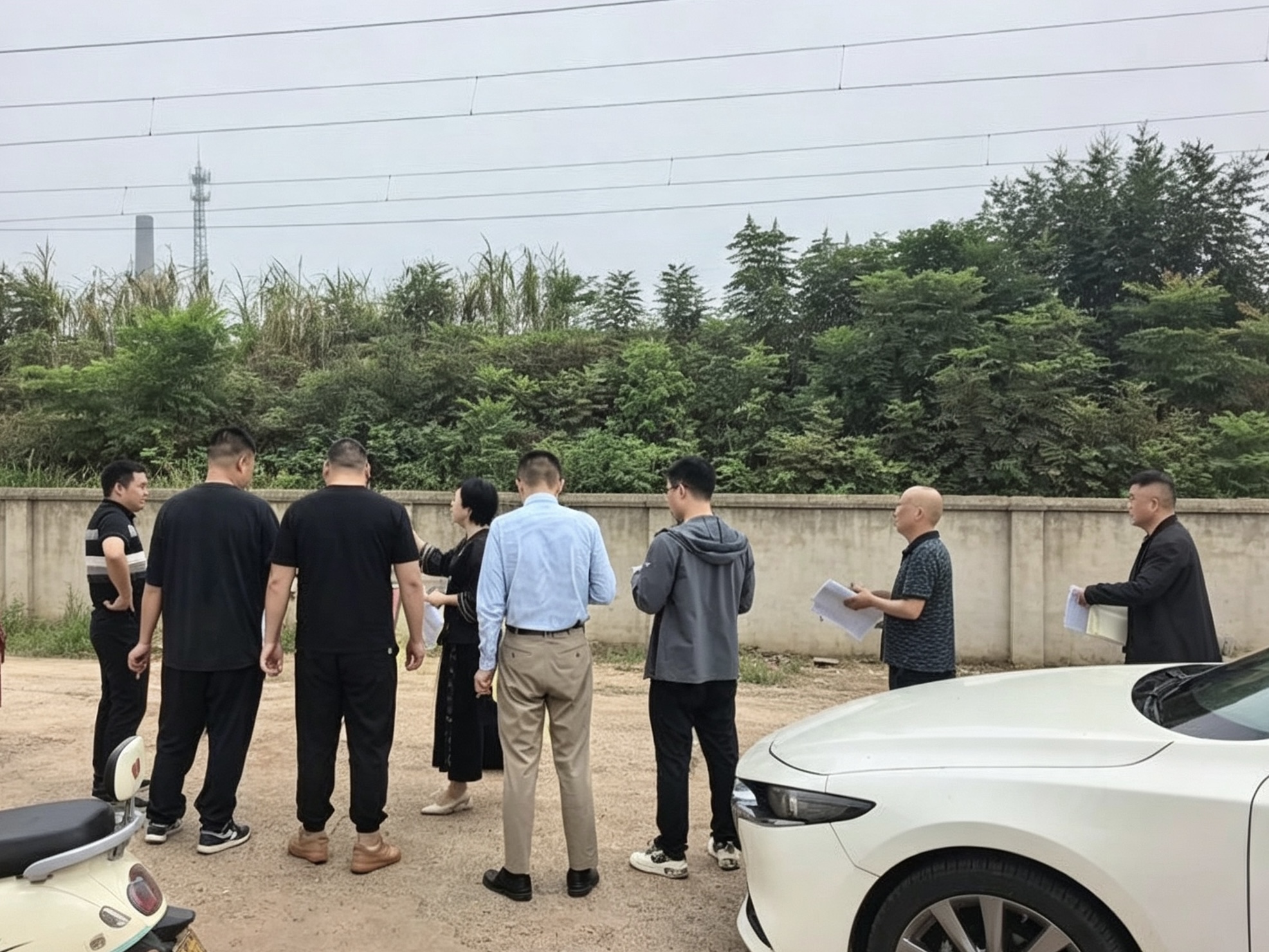 谢家铺镇：联合排查除安全隐患 多方联动护铁路平安