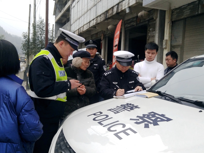 桂塘镇联合开展道路交通安全检查