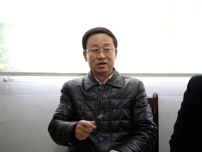 吴少叶到石羔街道正南社区调研指导殡葬改革工作