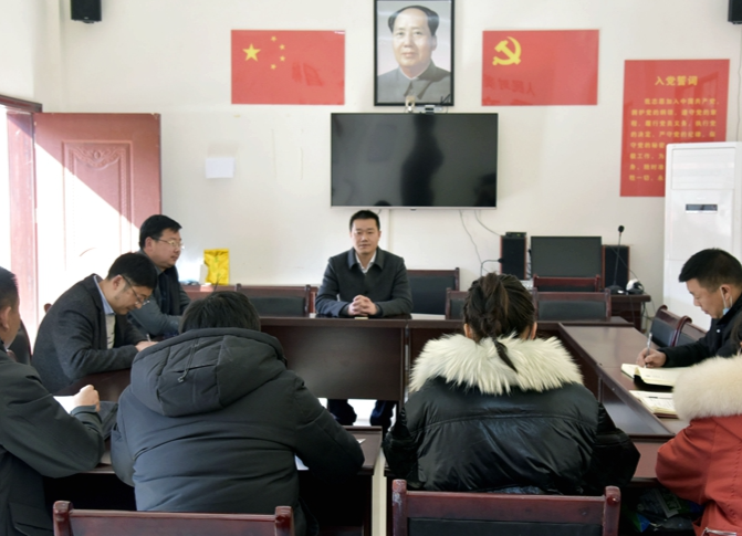 张胜军深入雷音社区和三塘村为新年发展加油鼓劲