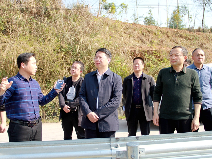 刘冬生调度站前大道工程项目建设工作