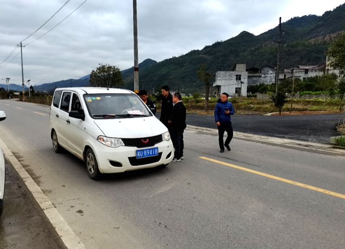 苗儿滩镇开展道路交通安全专项整治